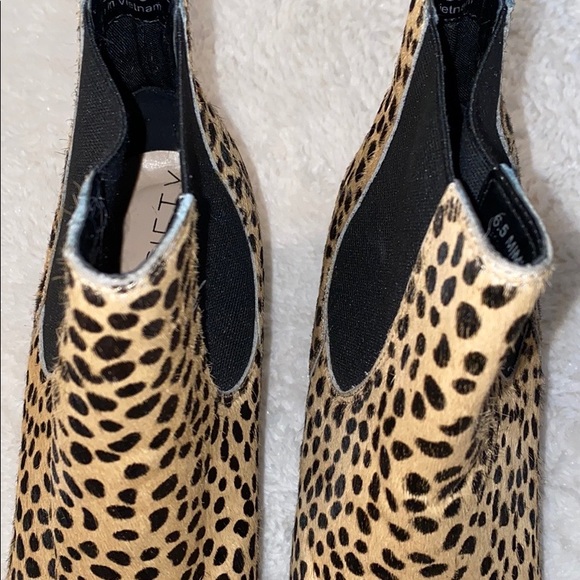 Sole Society Block Heel Ankle Boots - Picture 7 of 16